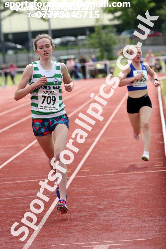 Senior and under-20s womens 1500 metres, North Eastern Track and Fields Champs., Middlesbrough. Photo: David T. Hewitson/Sports for All Pics